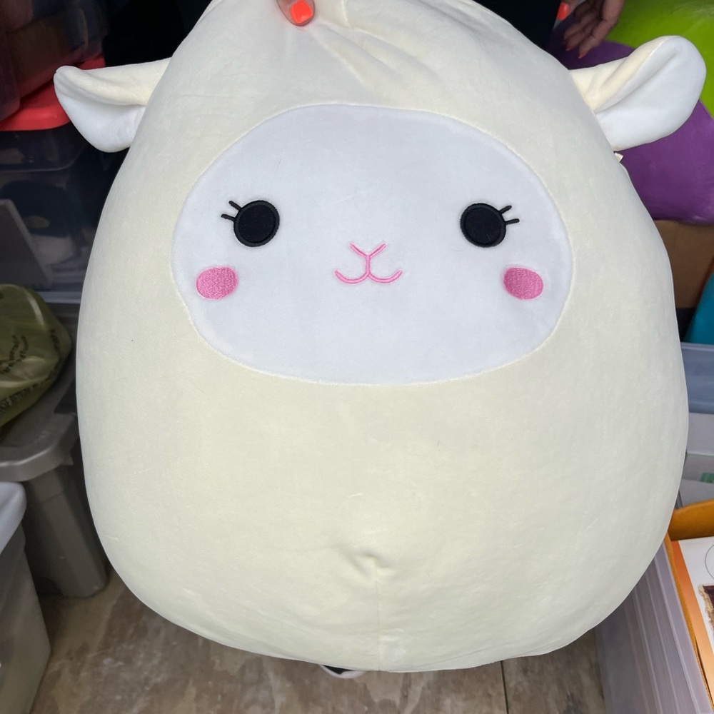 Sophie the Sheep (Does not have nametag)